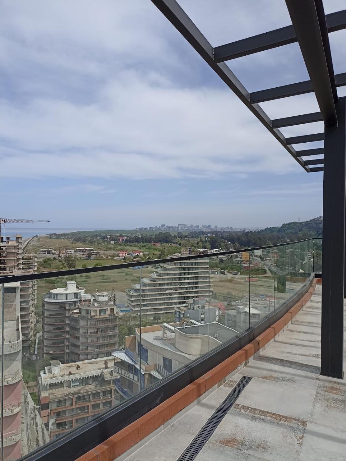 Hotel Navi Batumi Exteriör bild